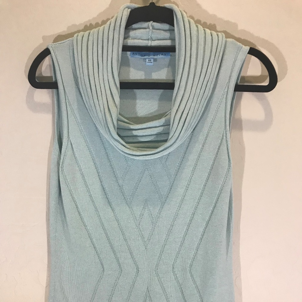 🌵Antonio Melani Sleeveless Sweater